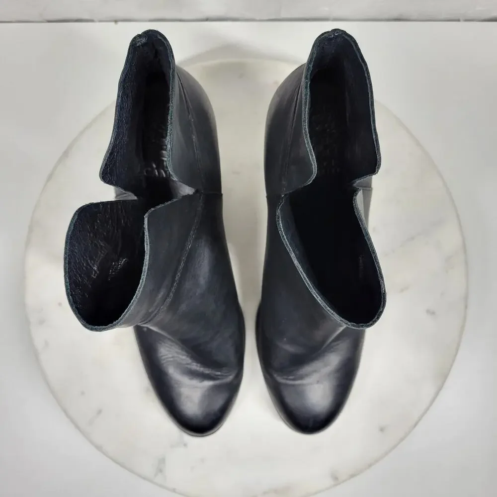 Vince‎ Camuto Helyn Ankle Boots Womens 8.5 Black Soft Leather Pull On Block Heel